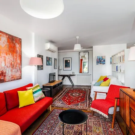 דירה 110m2 Flat, Large Terrace With A View And A Garden ליסבון