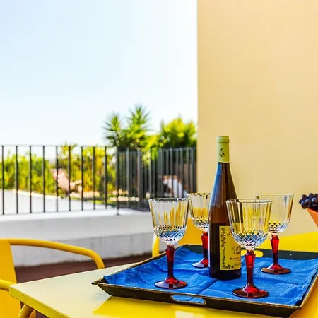 110m2 Flat, Large Terrace With A View And A Garden Lejlighed *