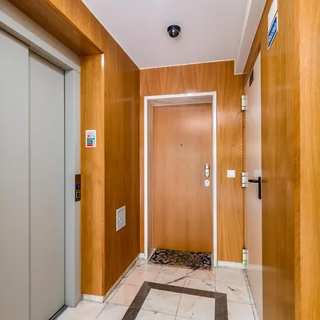 110m2 Flat, Large Terrace With A View And A Garden リスボン