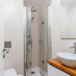 110m2 Flat, Large Terrace With A View And A Garden * ליסבון