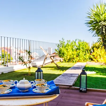 דירה 110m2 Flat, Large Terrace With A View And A Garden ליסבון