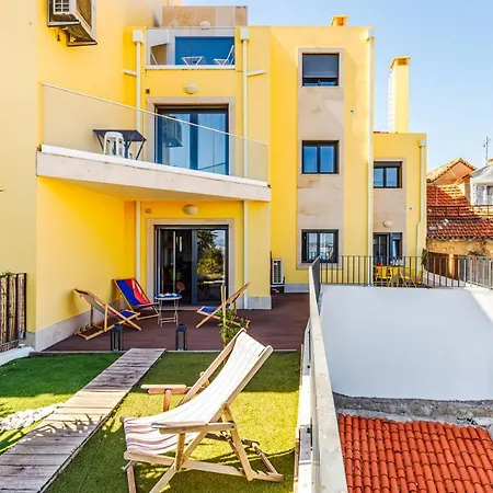 110m2 Flat, Large Terrace With A View And A Garden דירה ליסבון